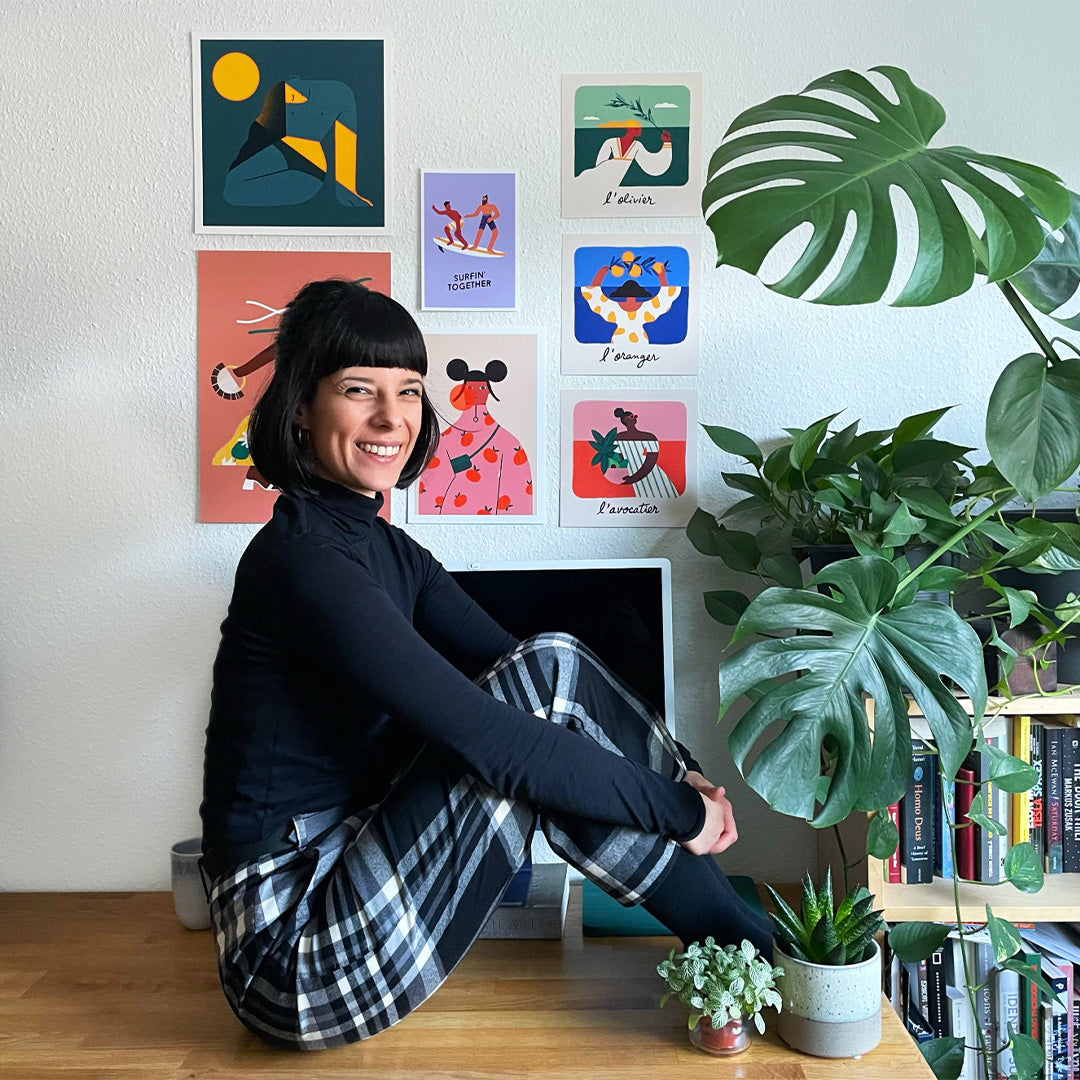 Profile picture of Ana Gaman Illustrator in her studio